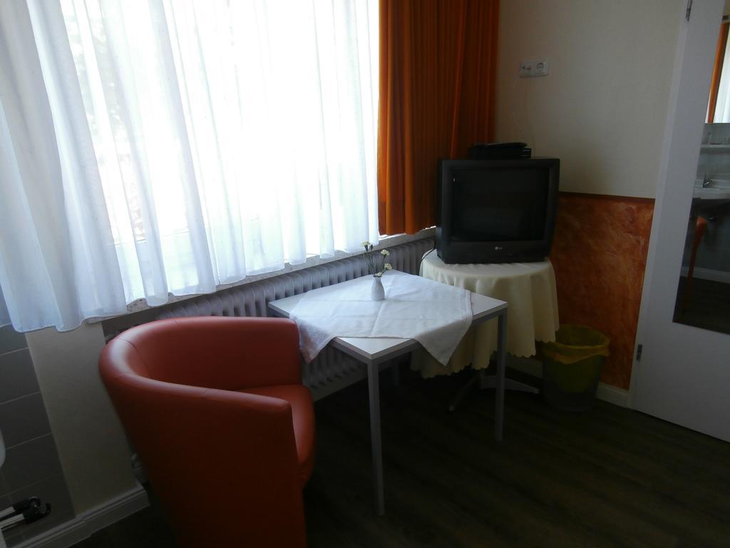 Hotel Hasselbarth Burg auf Fehmarn Room photo